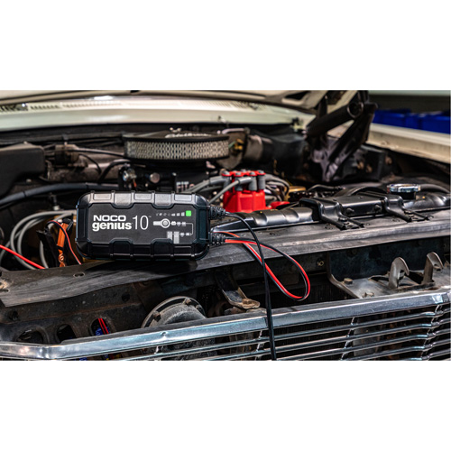 Genius&reg; 10 10-Amp Battery Charger Southpoint Industrial Supply