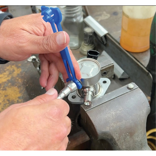 Outil de d&eacute;connexion de conduite de carburant &agrave; profil bas de 5/16 po et 3/8 po pour Ford Southpoint Industrial Supply