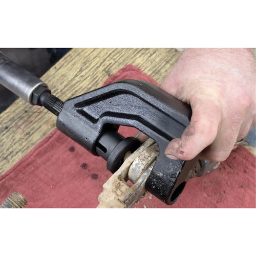 Presse-axe de chape de frein pour camions de classes 6 &agrave; 8 Southpoint Industrial Supply