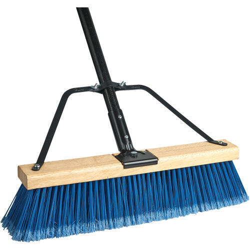 Balai-brosse &agrave; manche renforc&eacute; Ryno, 36", Fin, Soies PVC Southpoint Industrial Supply