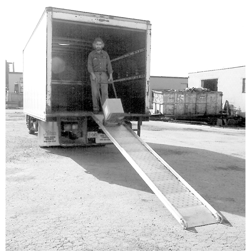 Aluminum Walk ramps with Perforated Traction Grip, 1000 lbs. Capacity, 26" W x 16' L Southpoint Industrial Supply