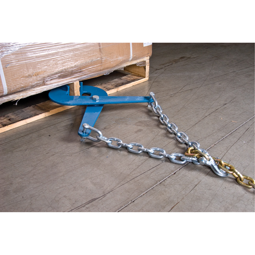 Pallet Puller, 16 lbs. Weight, 7" Jaw Opening, 5000 lbs. Pulling Capacity, 3" Jaw Height Southpoint Industrial Supply
