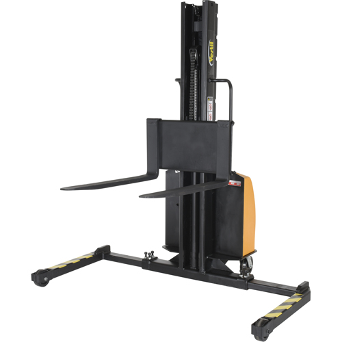 Gerbeur motoris&eacute; avec m&acirc;t &eacute;troit, Fonctionnement &eacute;lectrique, Capacit&eacute; 1500 lb, Lev&eacute;e max 63" Southpoint Industrial Supply