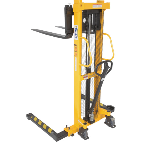 Gerbeur hydraulique manuel, Fonctionnement Pompe manuelle, Capacit&eacute; 2000 lb, Lev&eacute;e max 63" Southpoint Industrial Supply