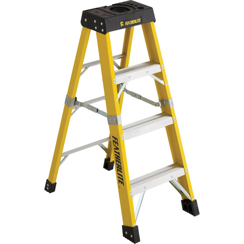 Industrial Heavy-Duty Stepladders (6400 Series), 4', Fibreglass, 300 lbs. Capacity, Type 1A Southpoint Industrial Supply
