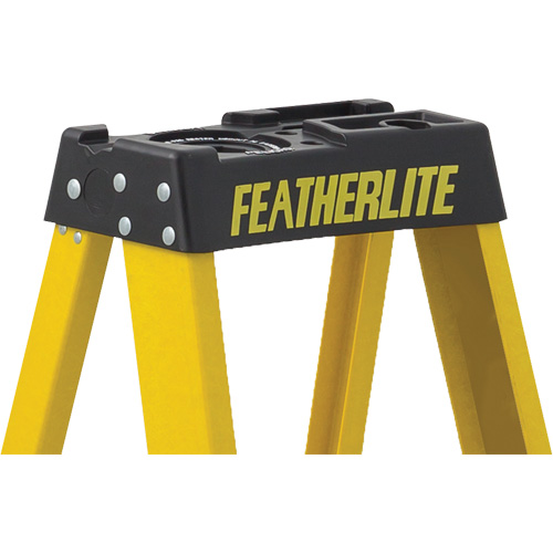 Escabeaux industriels robustes (s&eacute;rie 6900), 4', Fibre de verre, Capacit&eacute; 300 lb, Type 1A Southpoint Industrial Supply