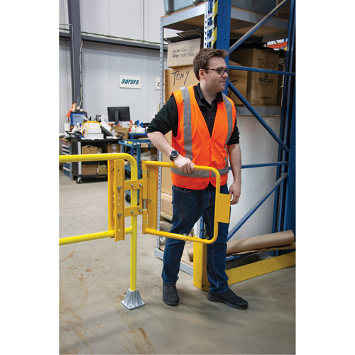 Safety Swing Gate, 21" H x 16" - 26" W Southpoint Industrial Supply