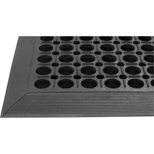Competitor Series Mats, Slotted, 3' x 5' x 7/8", Black, Natural Rubber Southpoint Industrial Supply
