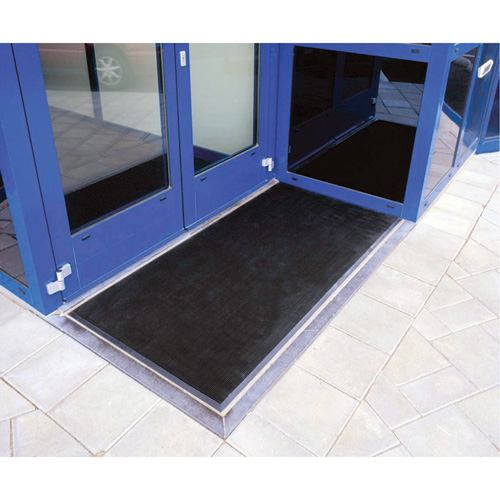 Gritstop Fingermat Matting, Rubber, Scraper Type, Textured Pattern, 2-2/3" x 3-3/4", Black Southpoint Industrial Supply