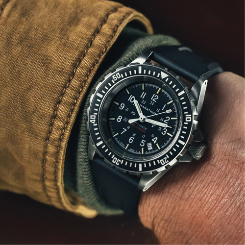 Grande montre automatique de plong&eacute;e, Num&eacute;rique, &agrave; piles, 41 mm, Noir Southpoint Industrial Supply