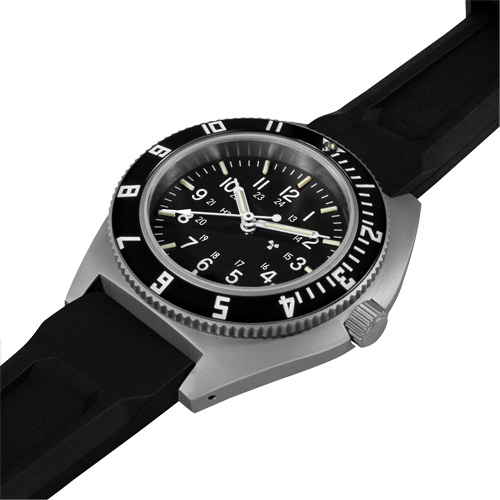 Montre Steel Navigator sur ensemble bracelet en caoutchouc noir de trois morceaux, Num&eacute;rique, &agrave; piles, 41 mm, Noir Southpoint Industrial Supply