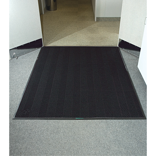 Waterhog&reg; Eco Elite Matting, Wiper/Scraper, 4' x 6' x 3/8", Black Smoke Southpoint Industrial Supply