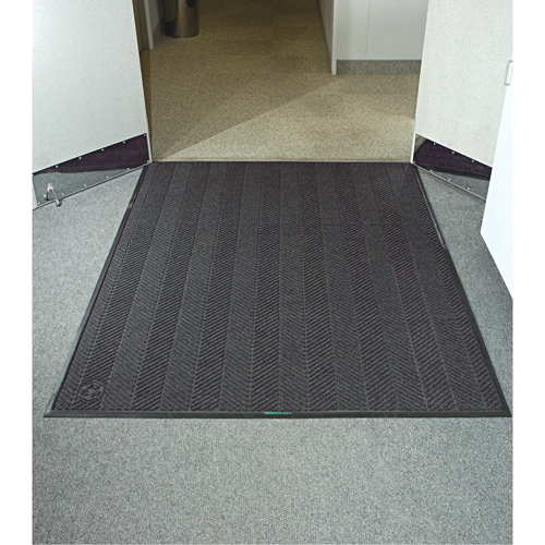 Waterhog&reg; Eco Elite Matting, Wiper/Scraper, 3' x 20' x 3/8", Grey Ash Southpoint Industrial Supply