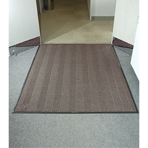 Tapis Waterhog Eco Elite, Essuie-pieds/grattoir, 3' x 5' x 3/8", Brun ch&acirc;taignier Southpoint Industrial Supply