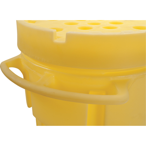 Trousse de lutte contre les d&eacute;versements de premi&egrave;re qualit&eacute;, Universel, Overpack/Baril de r&eacute;cup&eacute;ration, Absorbance de 95 gal. US Southpoint Industrial Supply