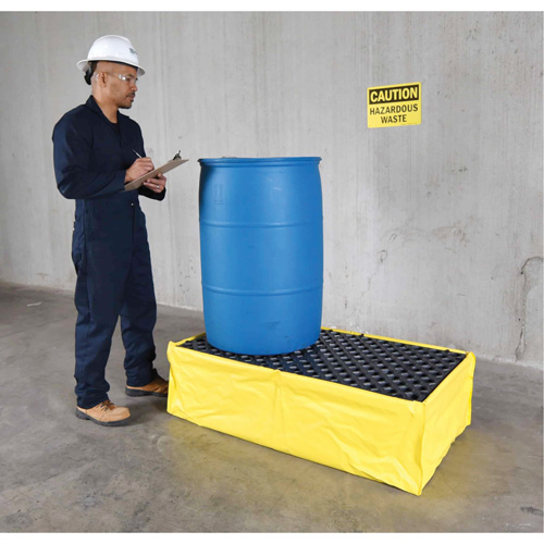 Ultra-Spill Pallet flexible, 2 barils, Capacit&eacute; de d&eacute;versement 66 gal. US, 48" x 24" x 14" Southpoint Industrial Supply