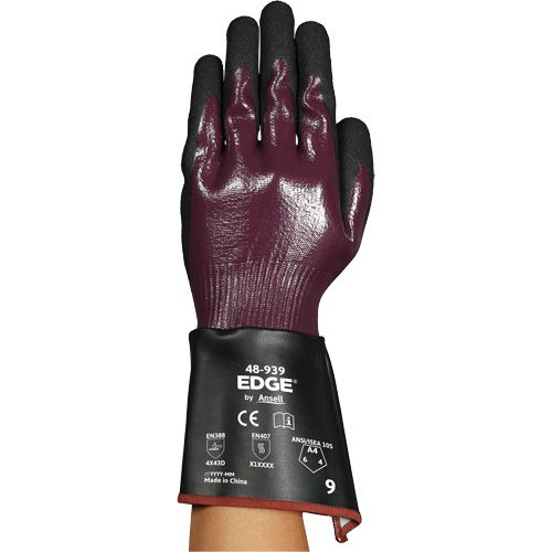 Gants &agrave; manchette 48-939 EDGE, Taille 6, Calibre 13, Rev&ecirc;tement Nitrile, Enveloppe en Polyester/PEHP/Spandex, ASTM ANSI niveau A4 Southpoint Industrial Supply
