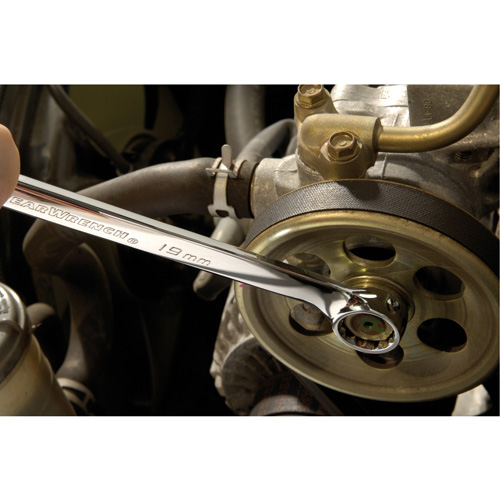 Jeu d'outils pour m&eacute;caniciens &agrave; 6 et 12 pans standards et profonds de 1/4", 3/8" et 1/2" SAE/m&eacute;triques Southpoint Industrial Supply