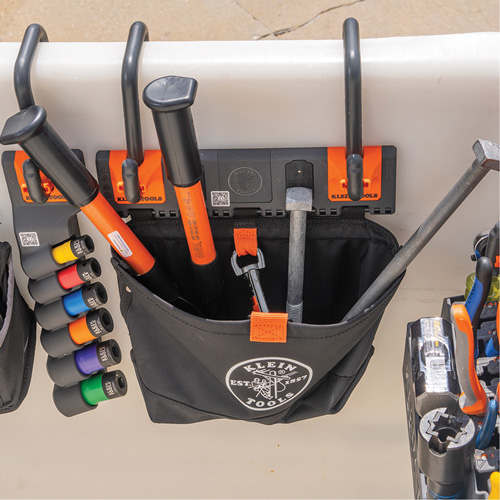 Module de poche pour quincaillerie avec crochet en S Bucket Work Centre, Nylon, 1 pochettes, Noir/Orange Southpoint Industrial Supply