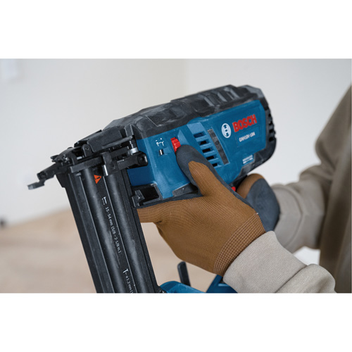 Cloueur pour clous &agrave; t&ecirc;te perdue de calibre 18 (outil seul), 18 V, Lithium-ion Southpoint Industrial Supply