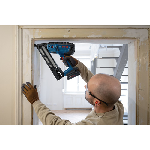 Brushless 15-gauge Angled Finish Nailer (Tool Only), 18 V, Lithium-Ion Southpoint Industrial Supply