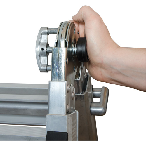 &eacute;chelle t&eacute;lescopique multipositions, 2,916' - 9,75', Aluminium, 300 lb, CSA calibre 1A Southpoint Industrial Supply