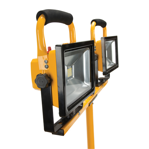 Twin-Head Work Light, LED, 40 W, 4800 Lumens, Aluminum Housing Southpoint Industrial Supply