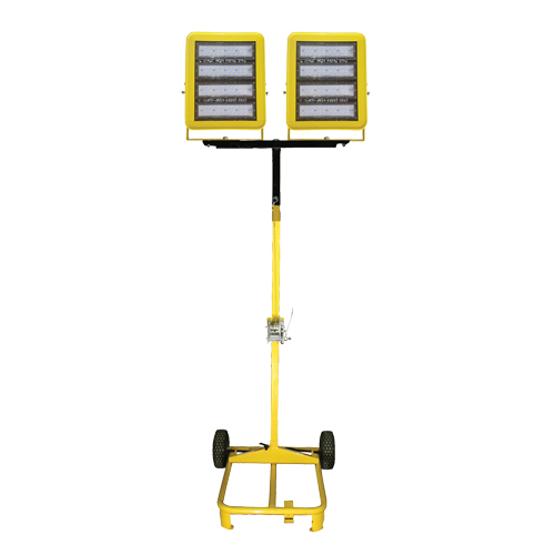 Chariot d'&eacute;clairage &agrave; deux t&ecirc;tes avec treuil, DEL, 400 W, 60 000 lumens, Boîtier en Aluminium Southpoint Industrial Supply
