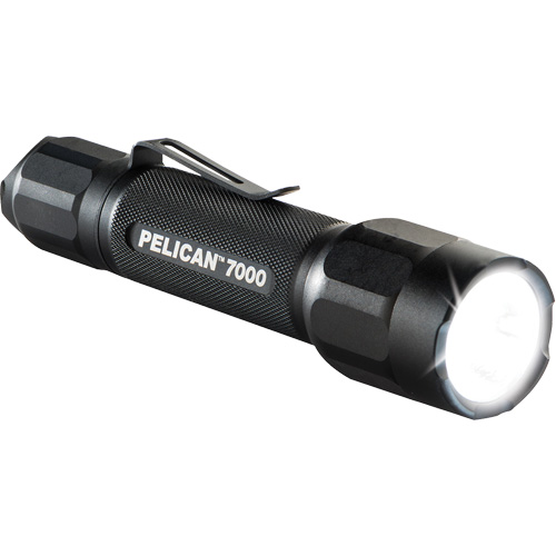 Lampe de poche tactique de s&eacute;rie 7000, DEL, 774 lumens, Piles CR123 Southpoint Industrial Supply