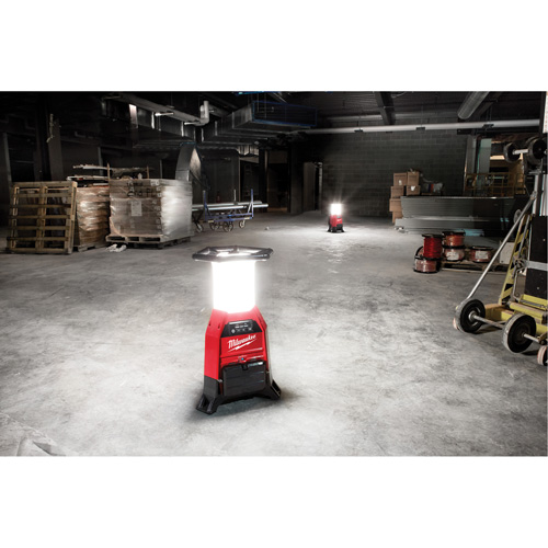M18 Radius Site Light & Charger with One-Key, LED, 4800/9000/2500 Lumens, Plastic Housing Southpoint Industrial Supply