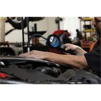 D&eacute;bitm&egrave;tre &eacute;lectronique de lubrifiant avec rallonge flexible &agrave; 90° Southpoint Industrial Supply