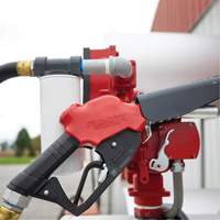 Pistolet automatique rouge &agrave; tr&egrave;s haut d&eacute;bit pour diesel Southpoint Industrial Supply