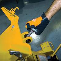 Yellow Jackit Transmission Jack, 2.2 Ton(s) Lifting Capacity Southpoint Industrial Supply