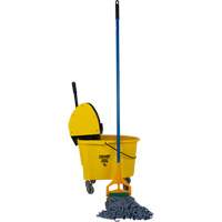 Ensemble professionnel de vadrouille et seau avec t&ecirc;te de vadrouille &agrave; bande blanche de 16 oz, Pression vers le bas, 8,75 gal. US (35 pintes), Jaune Southpoint Industrial Supply