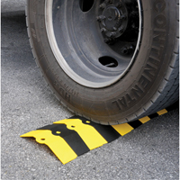 Ultra-Sidewinder&reg; Cable Protection System - Large, 14.125" x 13.675" x 2.13", 13500 lbs. (6.75 tons) Southpoint Industrial Supply