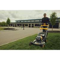 60V MAX* Brushless Cordless RWD Mower Kit, Self-Propelled Walk-Behind, Battery Powered, 21" Cutting Width Southpoint Industrial Supply