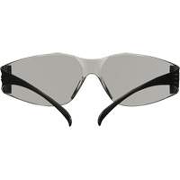 Lunettes de protection de s&eacute;rie 100 SecureFit, Lentille Gris/Int&eacute;rieur/ext&eacute;rieur, Antibu&eacute;e/Anti-&eacute;gratignures, ANSI Z87+/R&eacute;pond ou surpasse la norme CSA Z94.3 Southpoint Industrial Supply