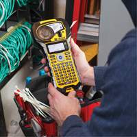Handheld Label Maker, 0.75" Tape Southpoint Industrial Supply