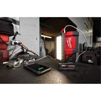 M12 Rover Service & Repair Flood Light with USB Charging, LED, 700 Lumens Southpoint Industrial Supply