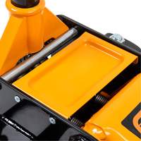 Heavy-Duty Floor Jack, 3 Ton(s) Capacity, 5-1/4" Lowered, 18-1/4" Raised, Manual Hydraulic Southpoint Industrial Supply