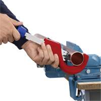Coupe-tubes KNIPEX TubiX&reg; XL 10-1/4", Capacit&eacute; de 5/64"- 3" Southpoint Industrial Supply