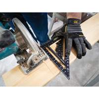 &eacute;querre de charpentier MACH-1 Smart Mark Johnny Square&reg; de 7-1/4 po avec fiole de niveau Southpoint Industrial Supply
