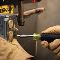 Ensemble de tourne-&eacute;crou & tournevis multi-foret 3 mcx, 12-63/100" lo, Prise Coussin&eacute;e Southpoint Industrial Supply